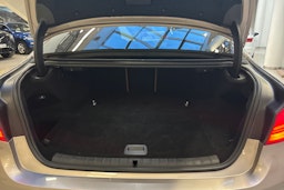 harmaa BMW 530 2018 kuva 11.