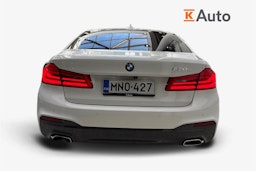 valkoinen BMW 530 2018 kuva 3.