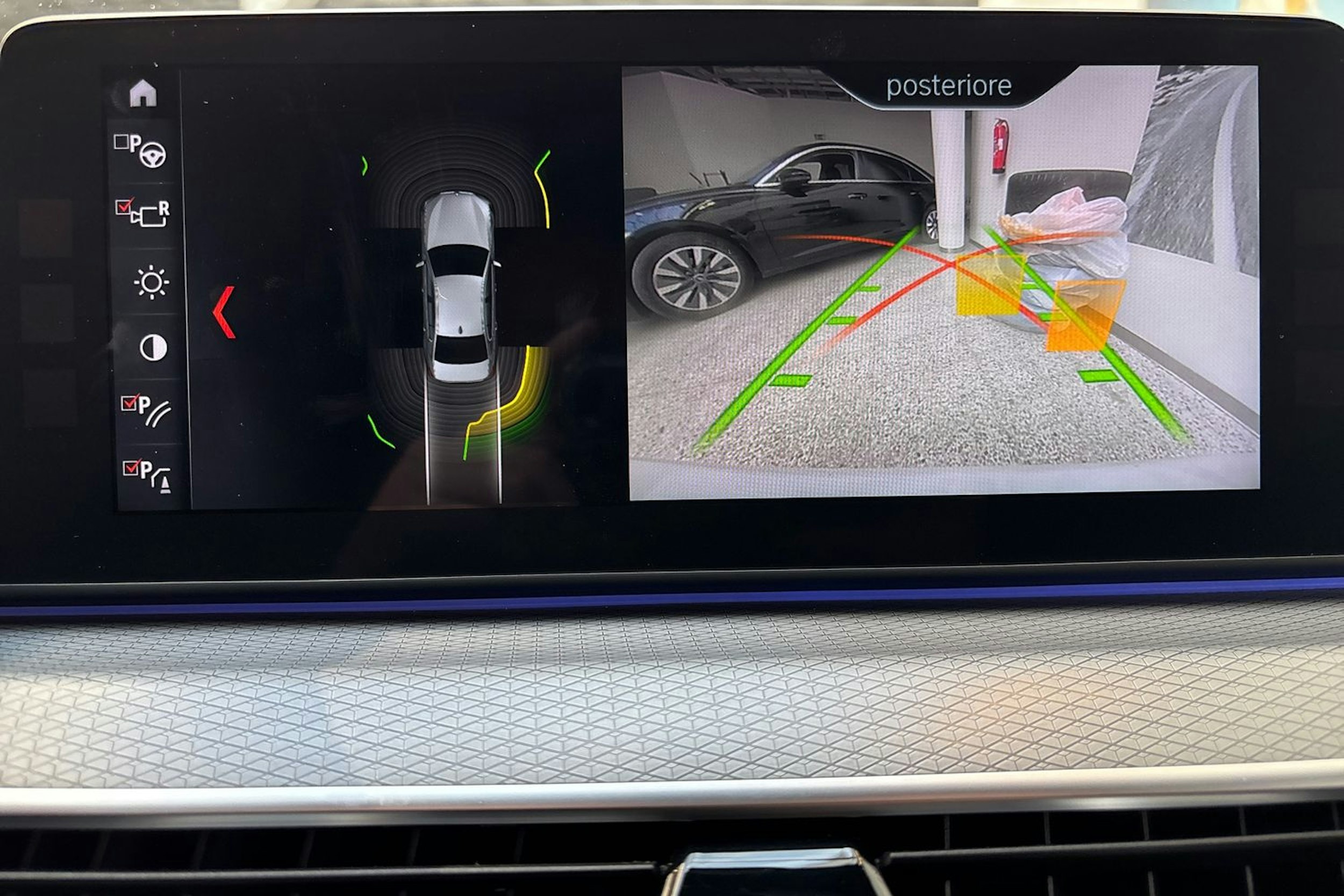 valkoinen BMW 530 2018 kuva 23.