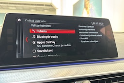 valkoinen BMW 530 2018 kuva 30.