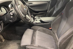 Musta BMW 530 2018 kuva 10.