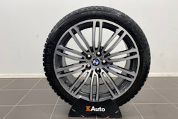 Musta BMW 530 2018 kuva 13.