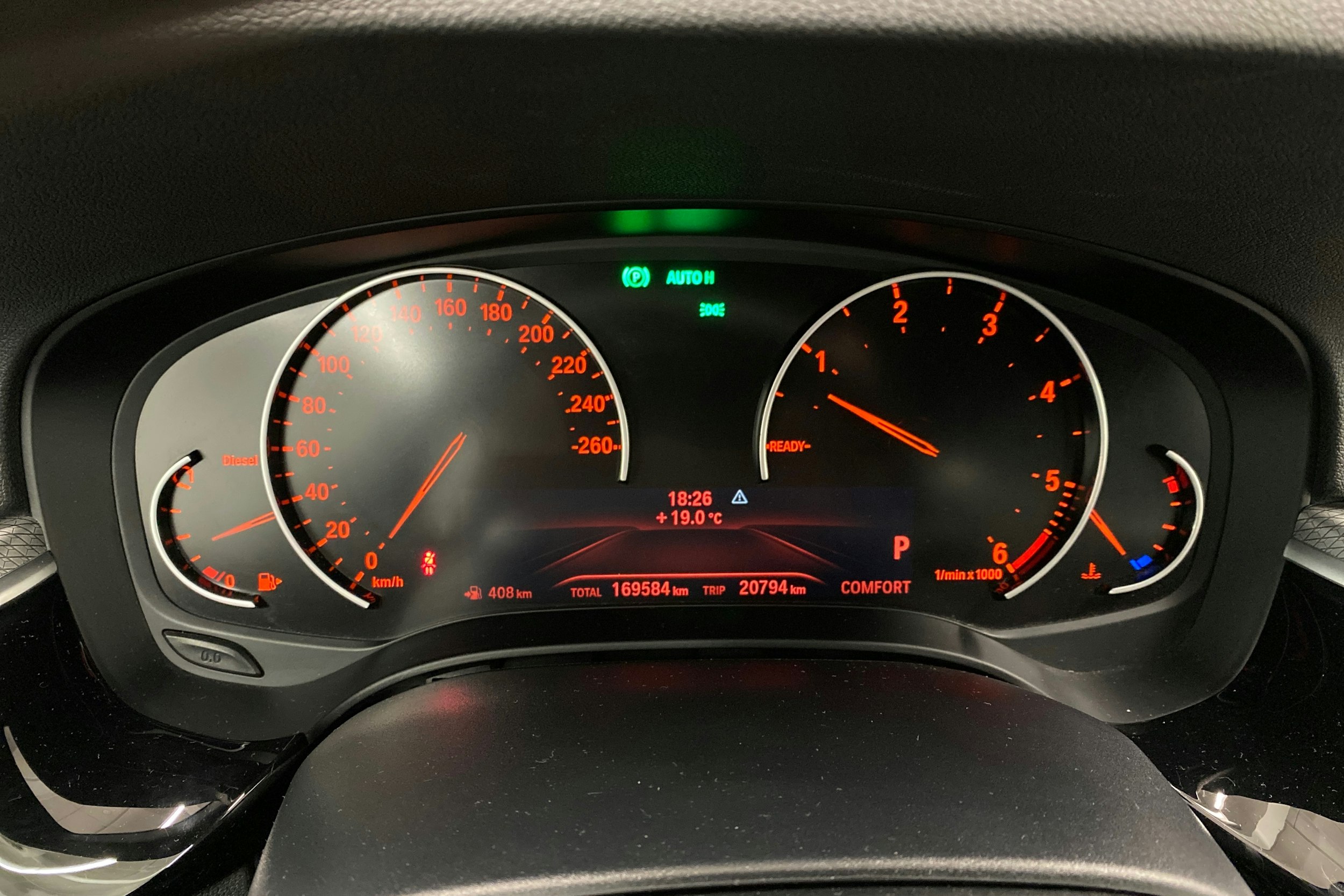 Musta BMW 530 2018 kuva 14.