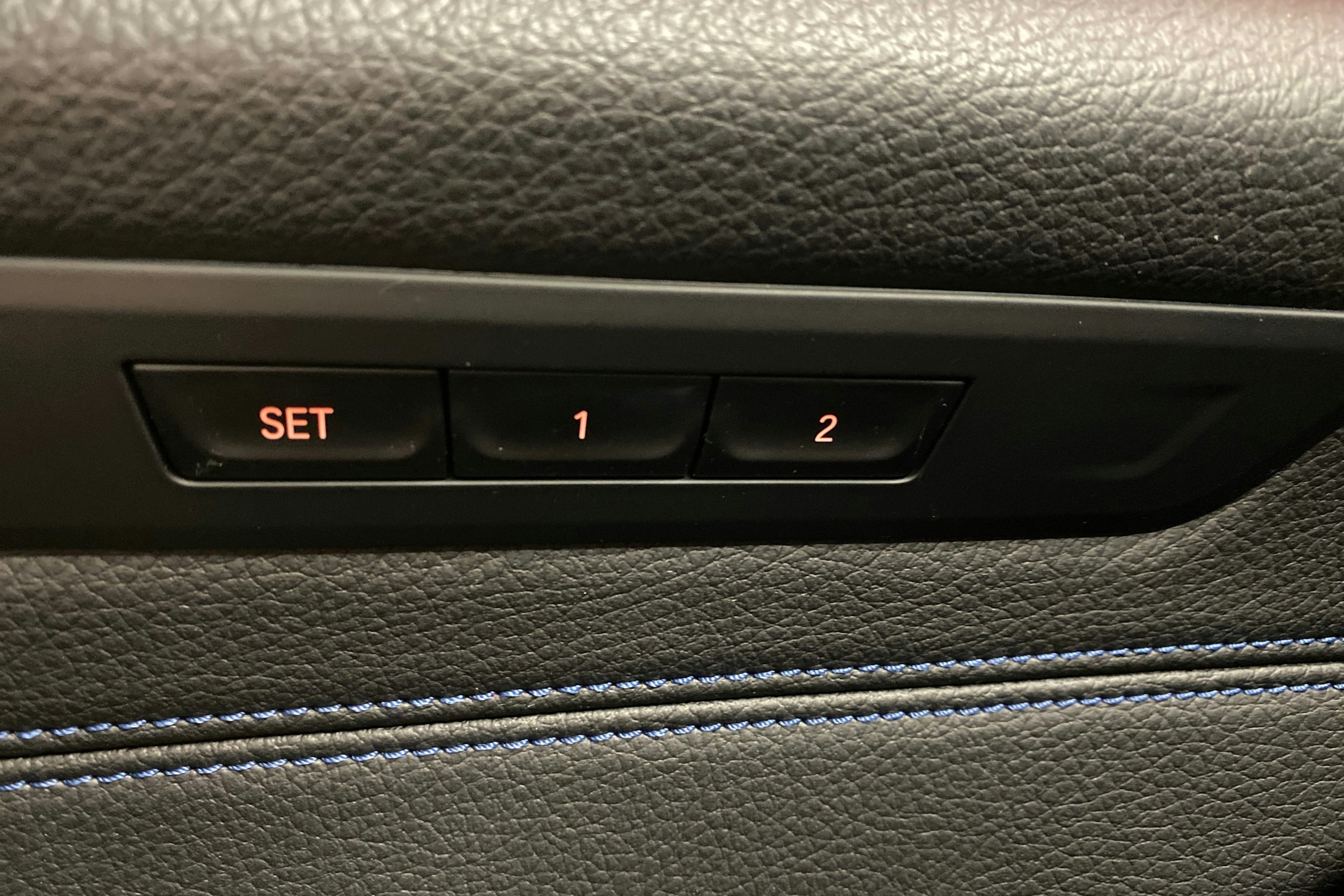 Musta BMW 530 2018 kuva 21.