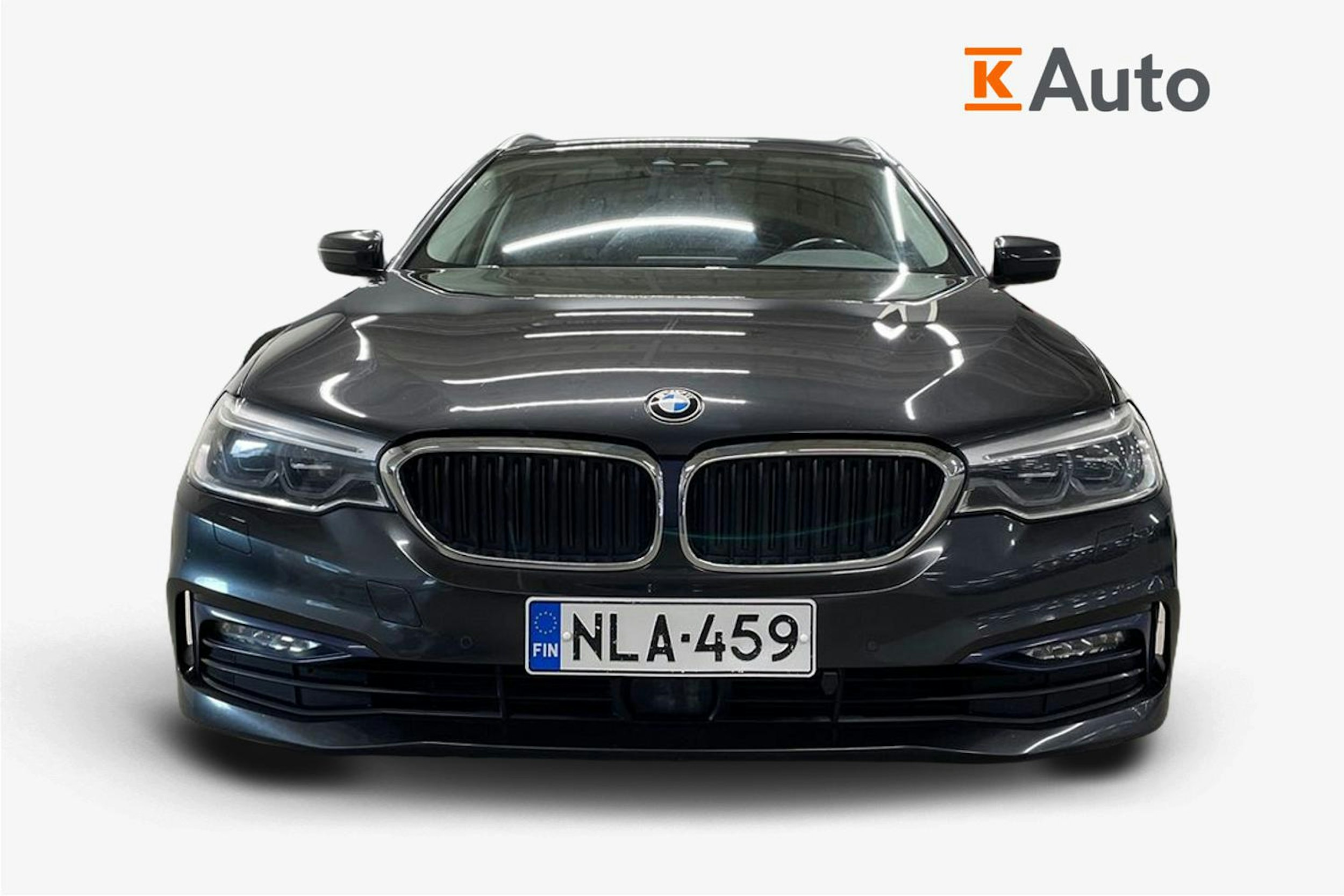 harmaa BMW 530 2018 kuva 5.