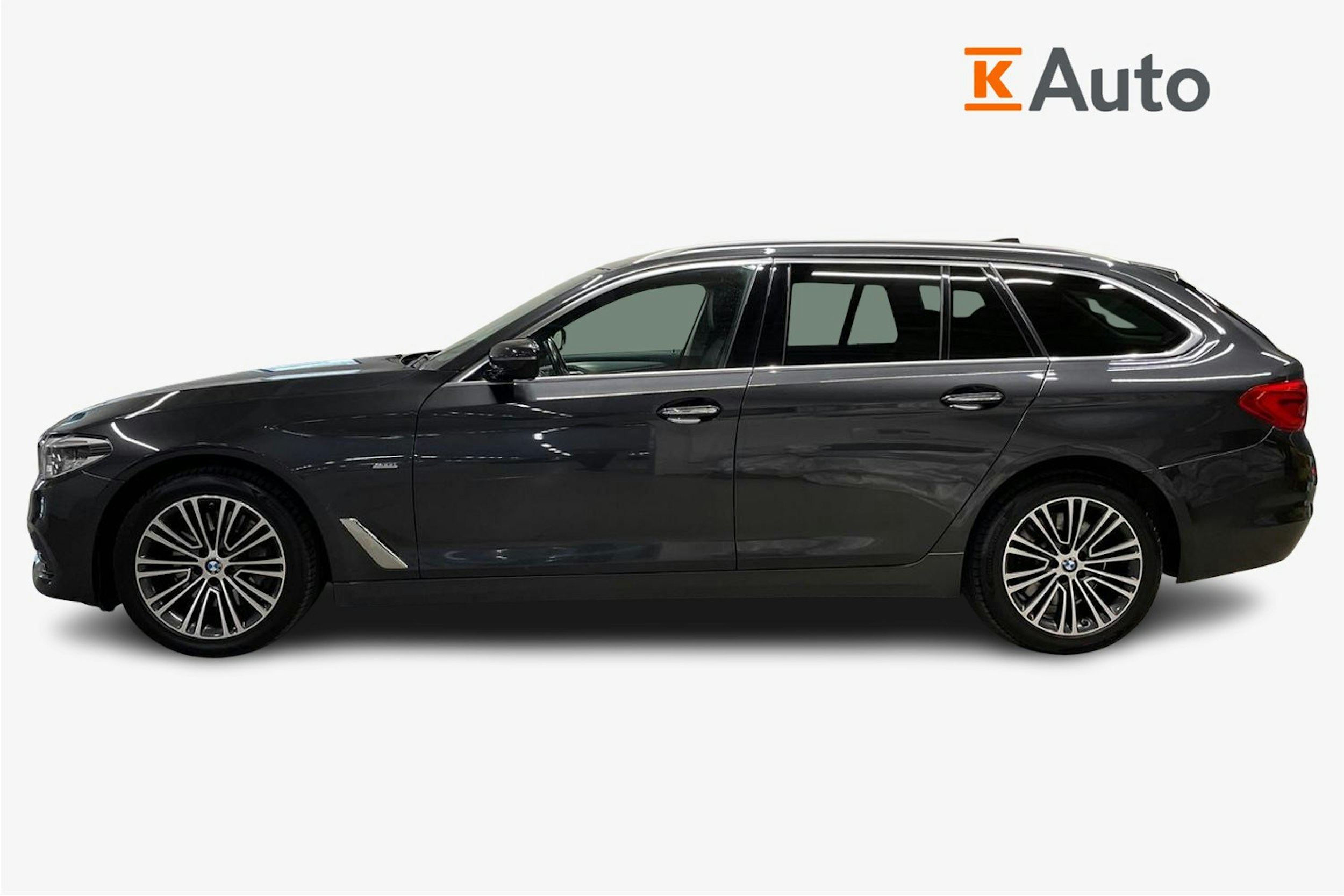 harmaa BMW 530 2018 kuva 6.