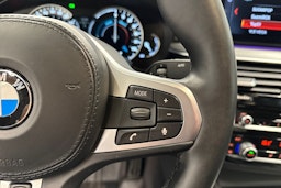 musta BMW 530 2018 kuva 16.