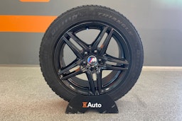 Sininen BMW 530 2017 kuva 24.