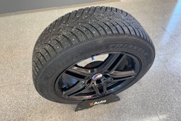 Sininen BMW 530 2017 kuva 25.