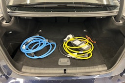 Sininen BMW 530 2018 kuva 11.