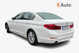 valkoinen BMW 530 2019 kuva 2.