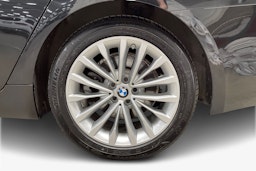 musta BMW 530 2019 kuva 11.