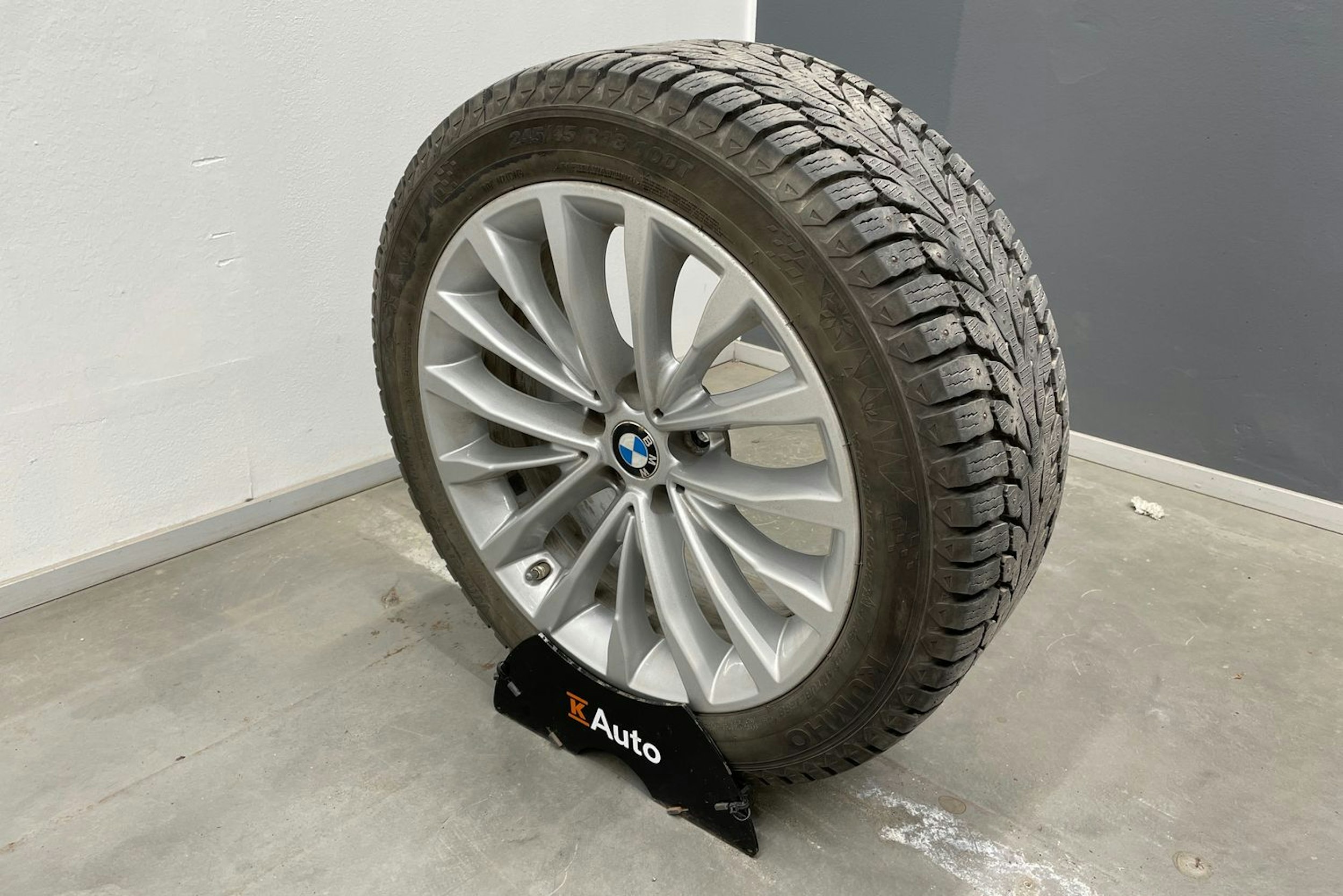 musta BMW 530 2019 kuva 14.