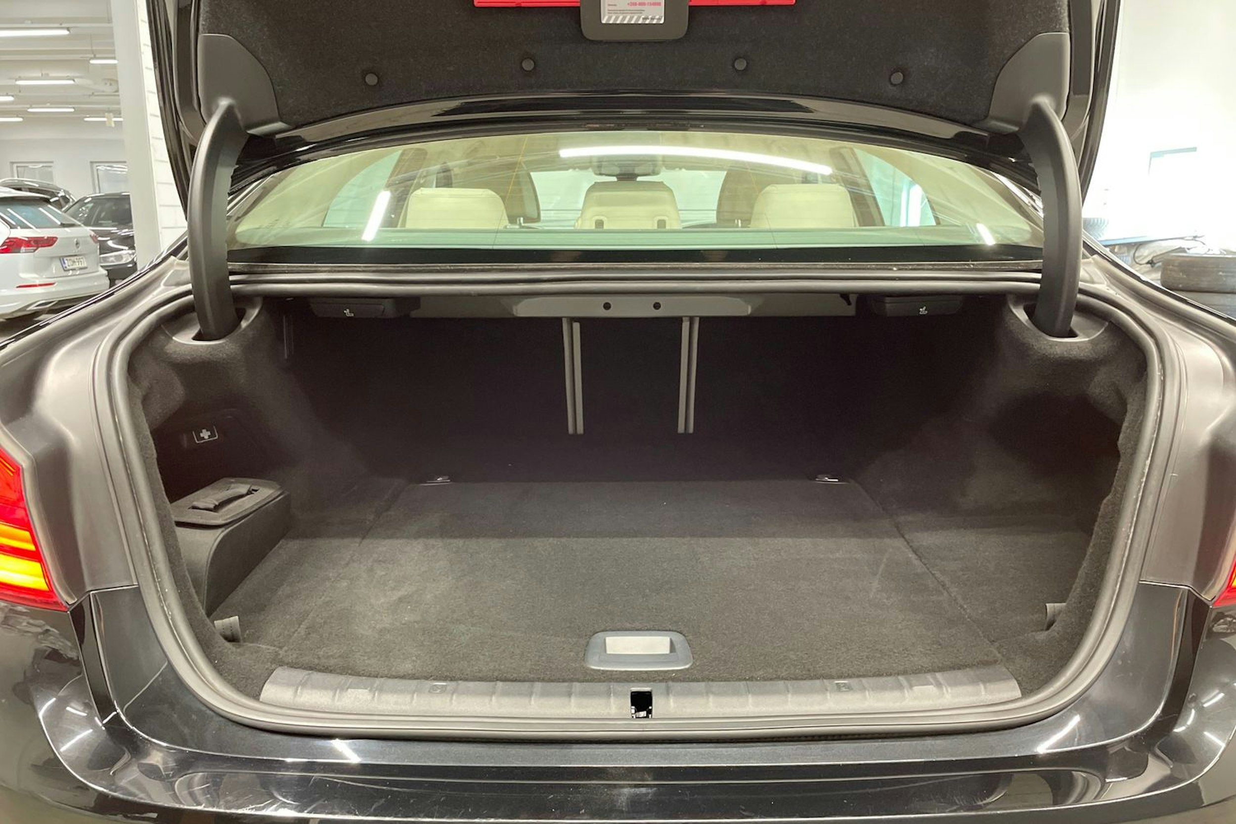 musta BMW 530 2019 kuva 15.