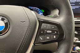 musta BMW 530 2019 kuva 29.