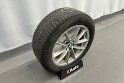 musta BMW 530 2020 kuva 13.