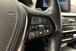 musta BMW 530 2020 kuva 20.