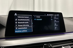 musta BMW 530 2020 kuva 24.