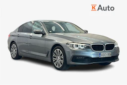 sininen BMW 530 2019 kuva 1.