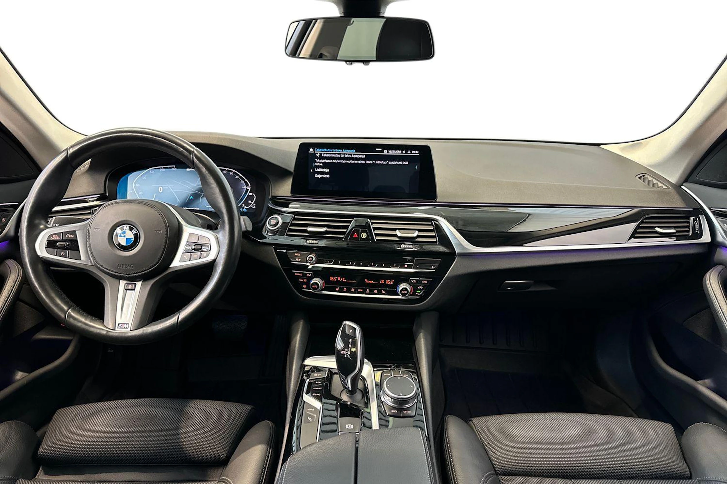 sininen BMW 530 2020 kuva 9.