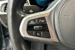 sininen BMW 530 2020 kuva 17.