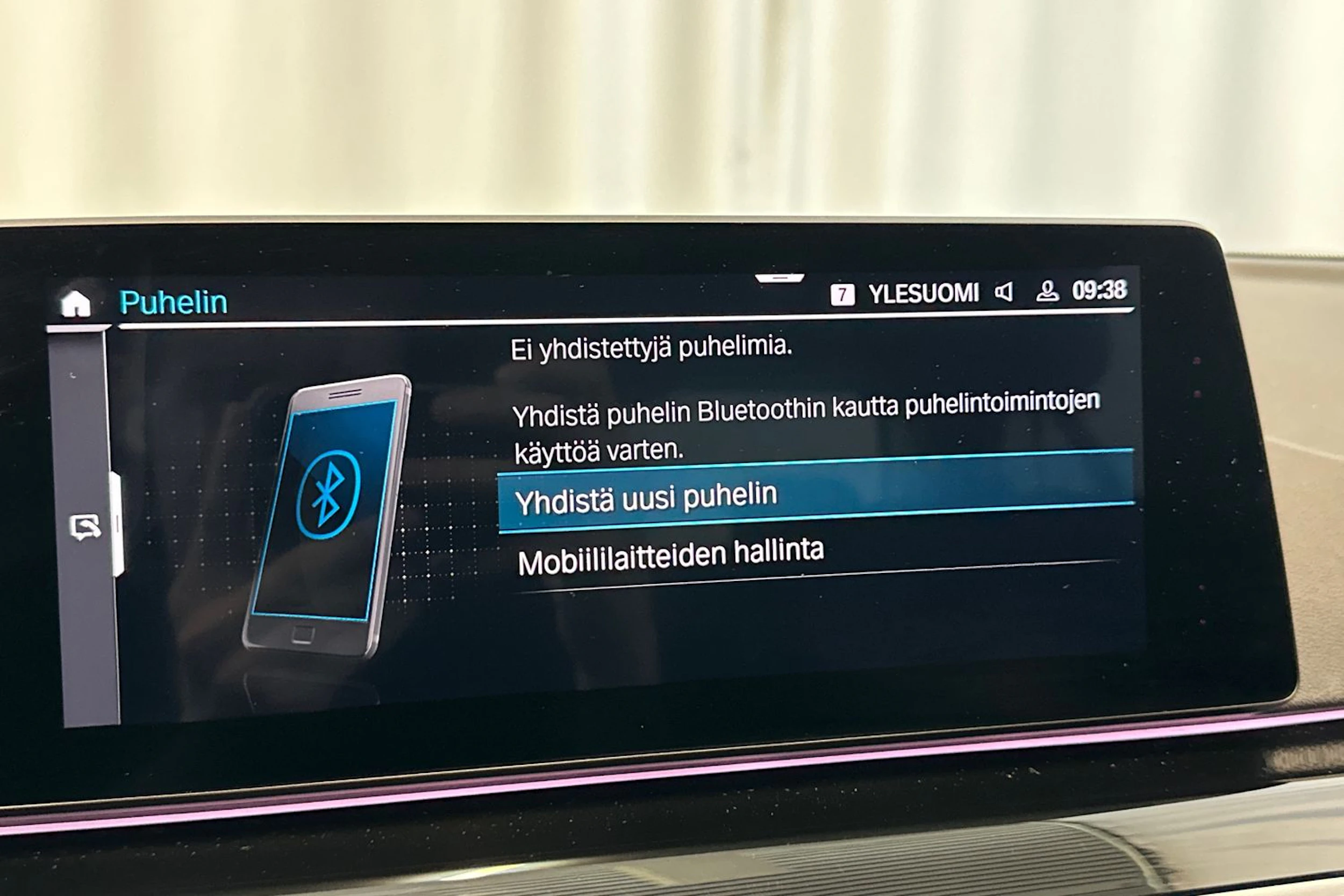 sininen BMW 530 2020 kuva 25.