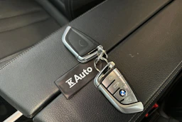 sininen BMW 530 2020 kuva 32.