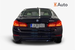 musta BMW 530 2019 kuva 3.