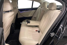 musta BMW 530 2019 kuva 10.
