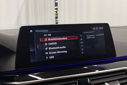 musta BMW 530 2019 kuva 22.