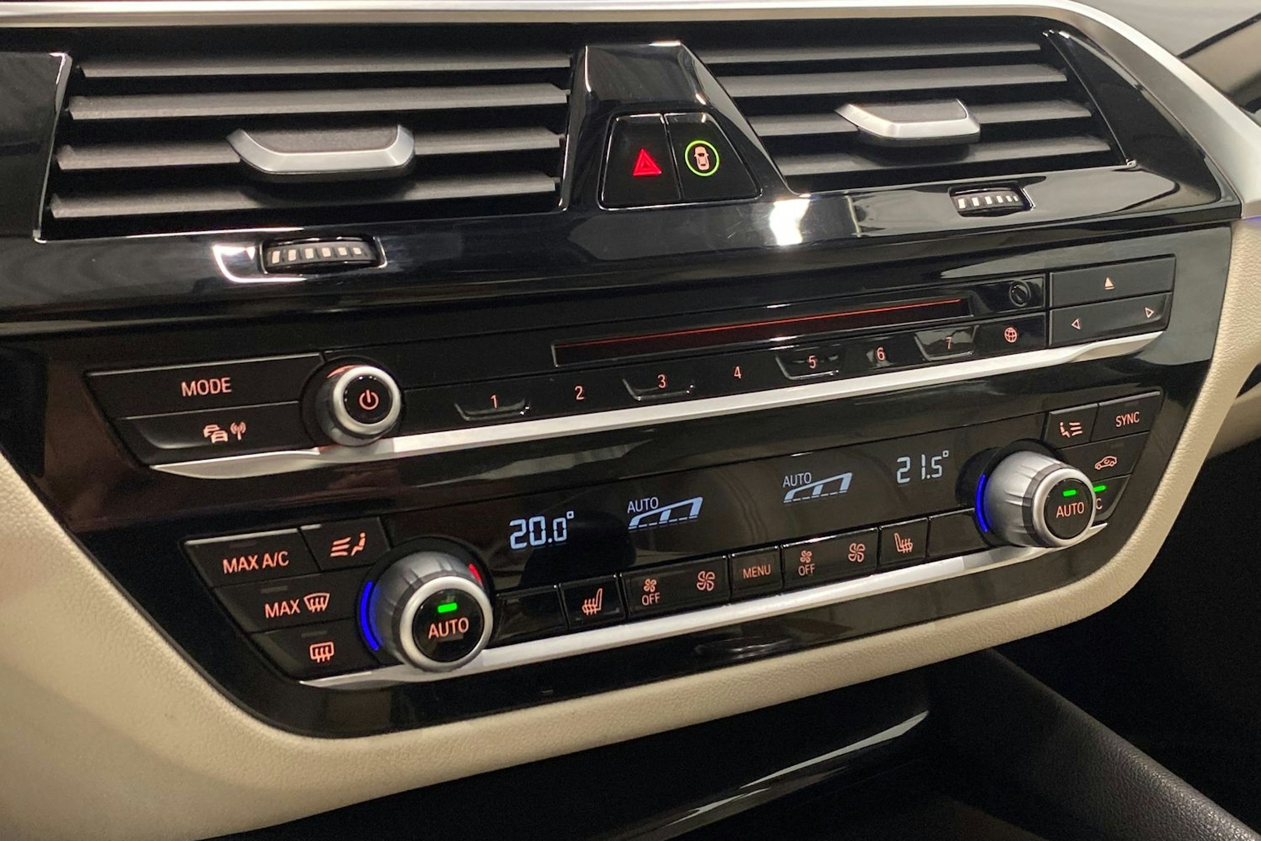musta BMW 530 2019 kuva 24.