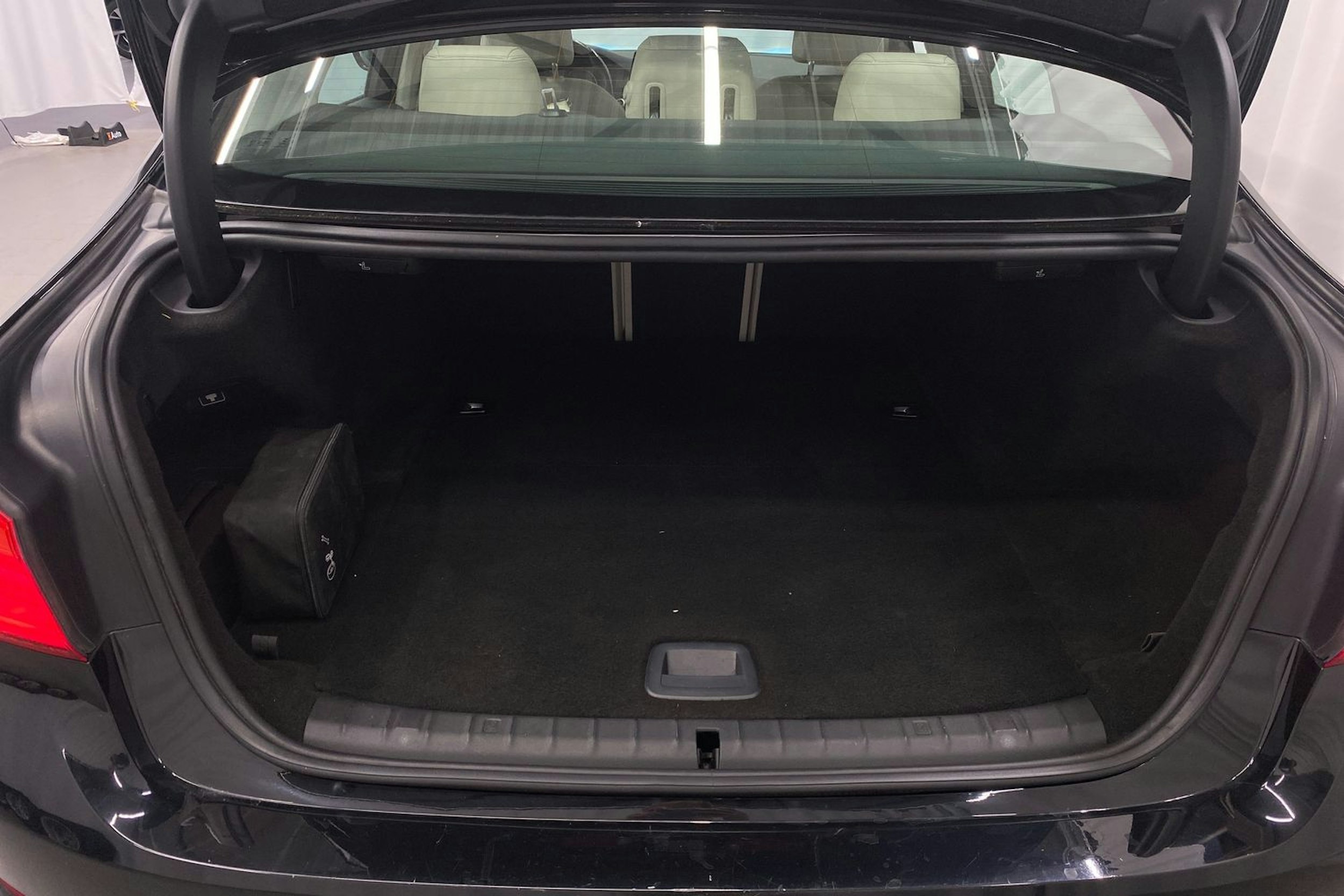 musta BMW 530 2019 kuva 27.