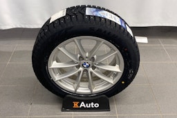musta BMW 530 2019 kuva 29.