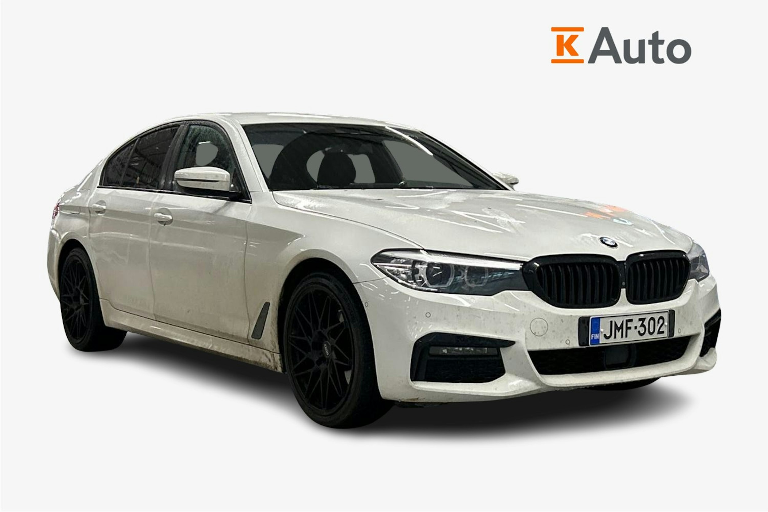 valkoinen BMW 530 2019 kuva 1.