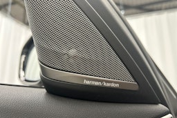 valkoinen BMW 530 2019 kuva 18.