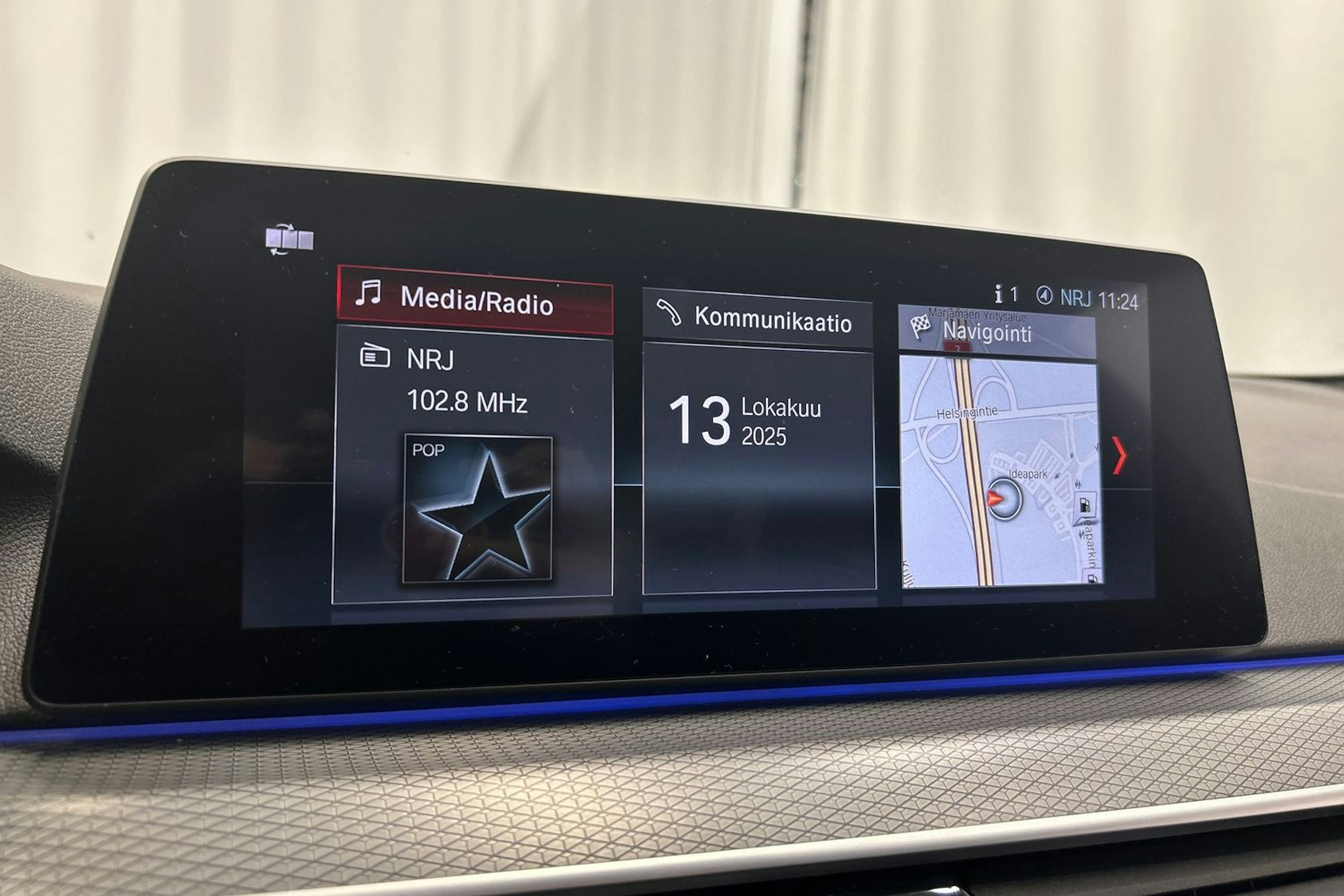 valkoinen BMW 530 2019 kuva 22.