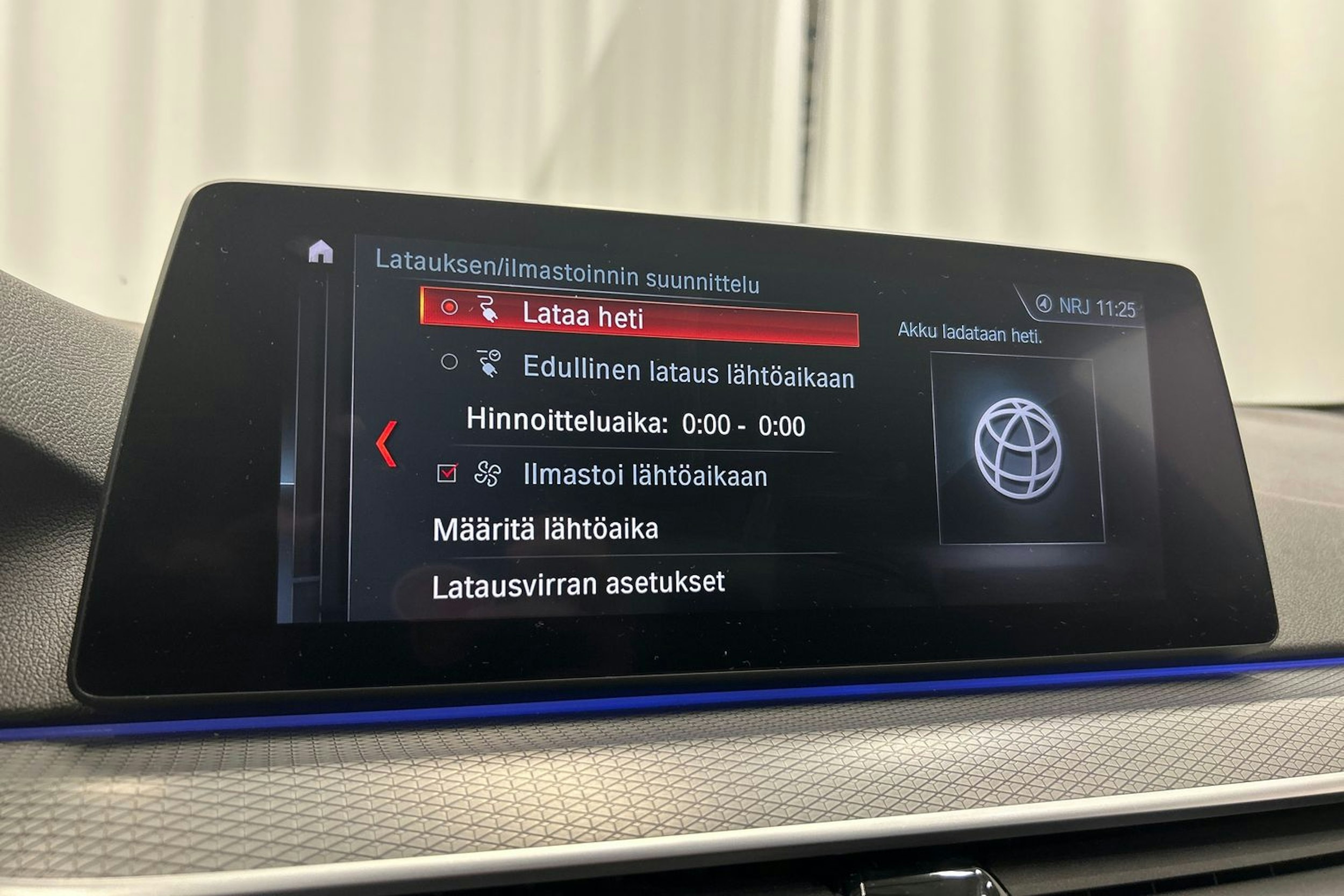 valkoinen BMW 530 2019 kuva 24.