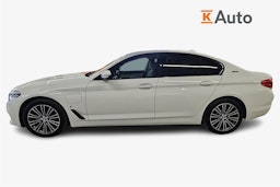 Valkoinen BMW 530 2019 kuva 6.