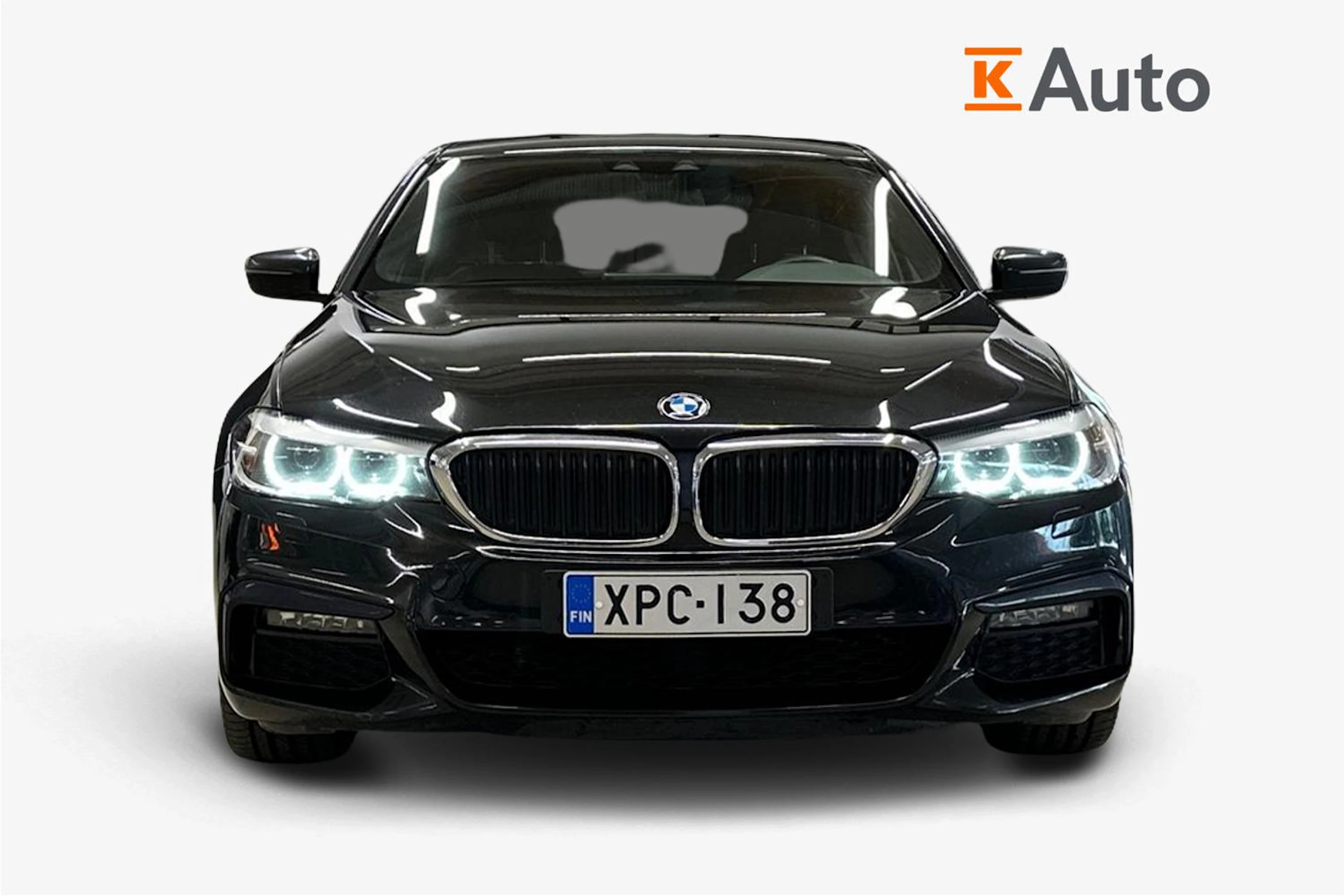 musta BMW 530 2019 kuva 5.
