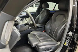 musta BMW 530 2019 kuva 17.