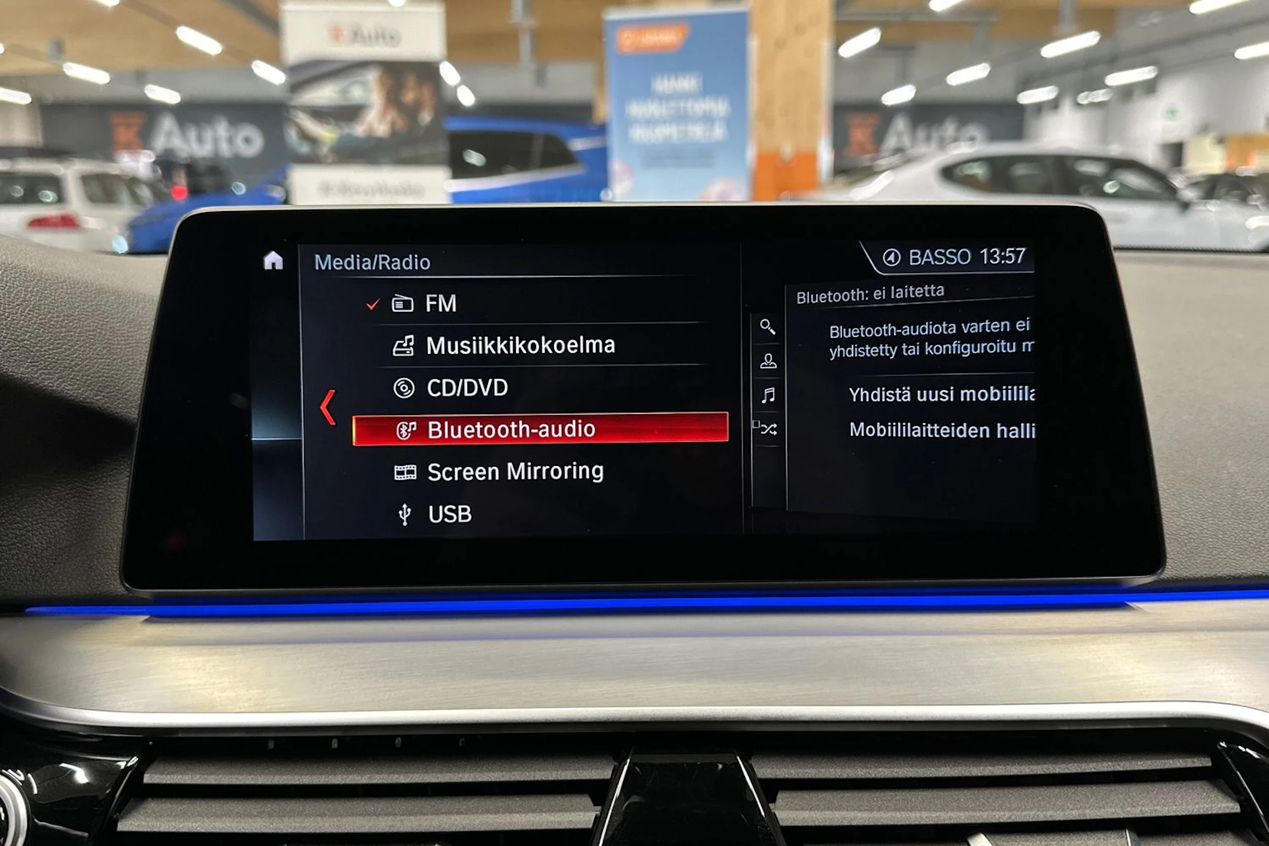 musta BMW 530 2019 kuva 22.