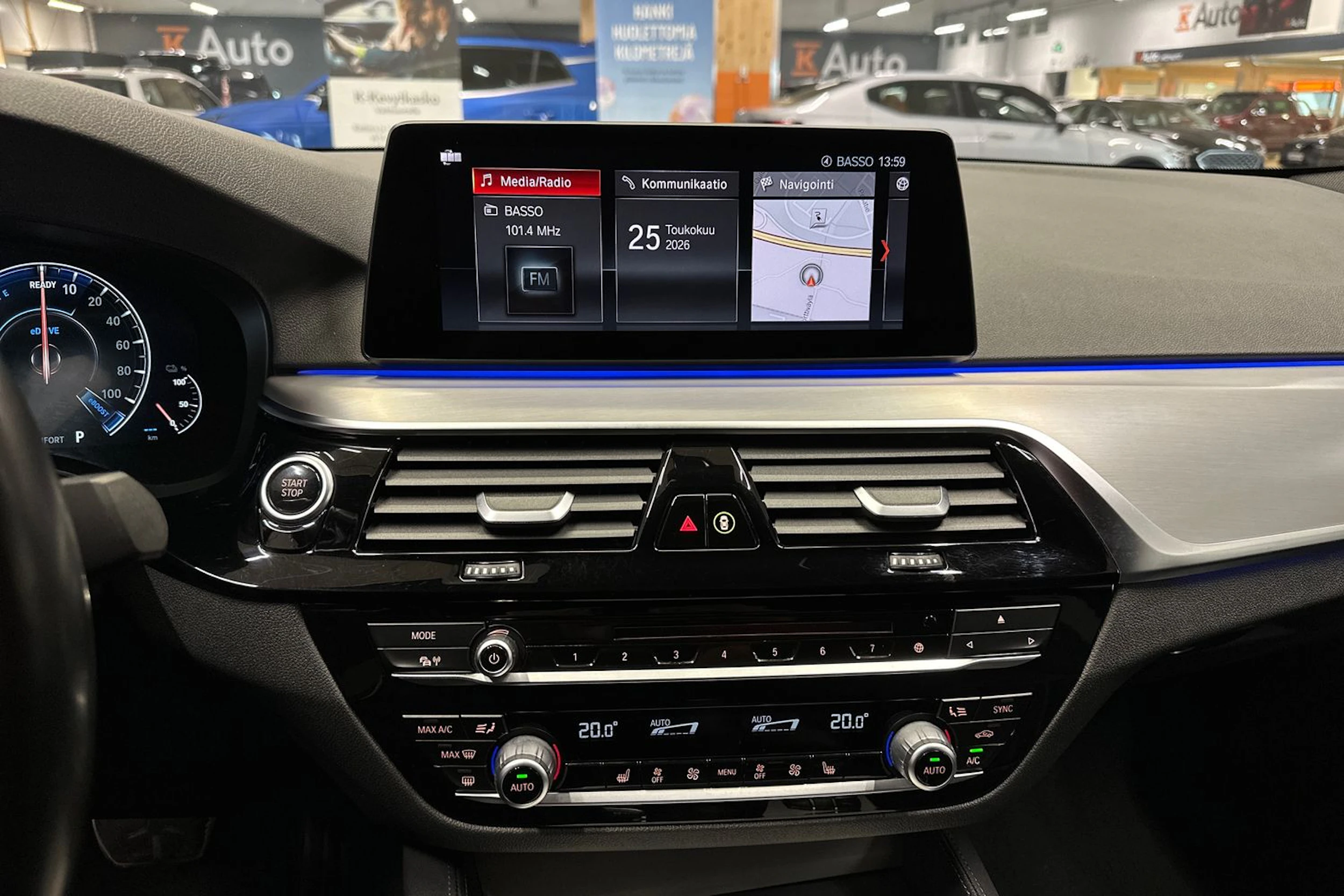 musta BMW 530 2019 kuva 25.