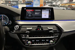 musta BMW 530 2019 kuva 25.