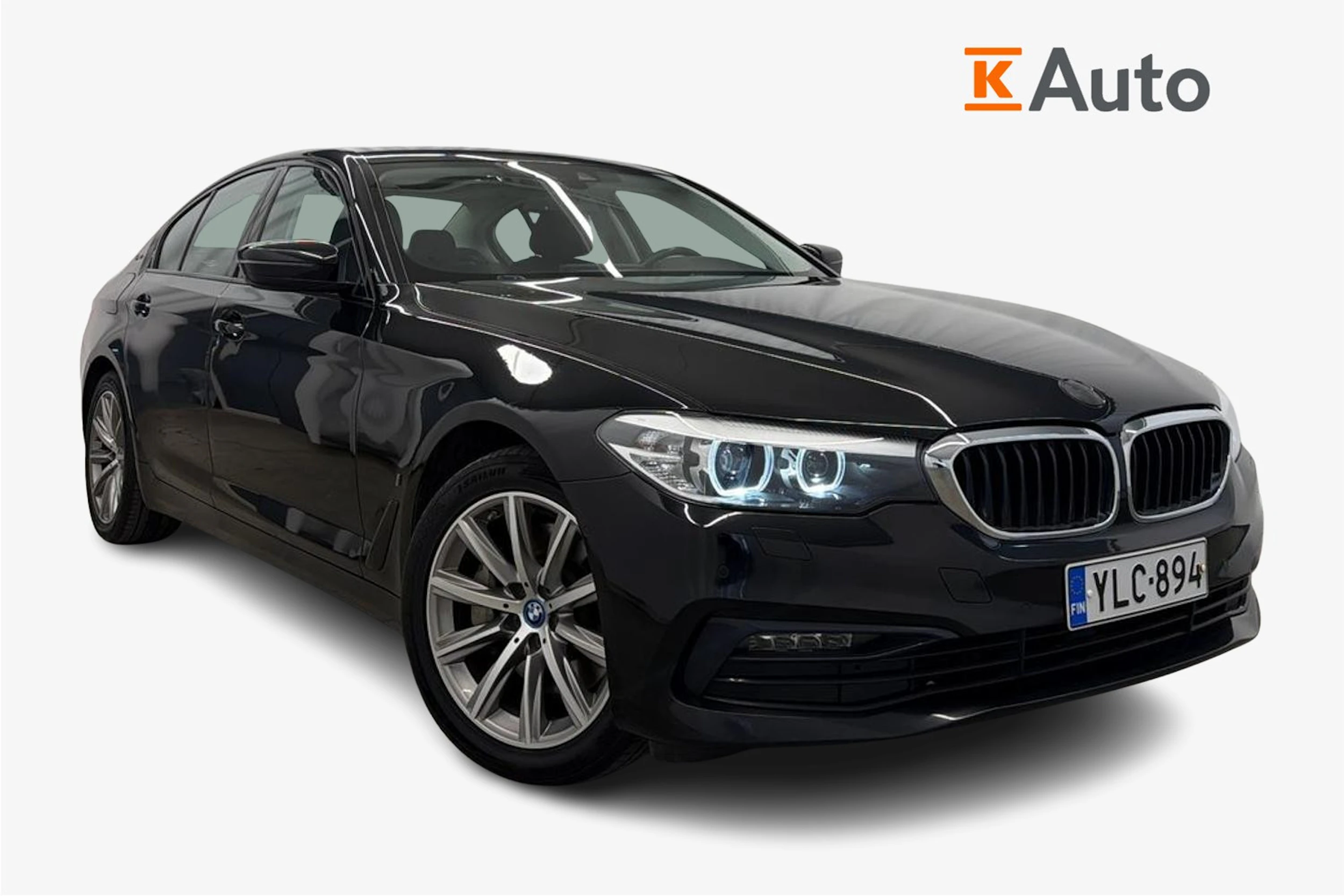 musta BMW 530 2019 kuva 1.
