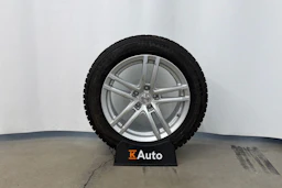 musta BMW 530 2019 kuva 11.