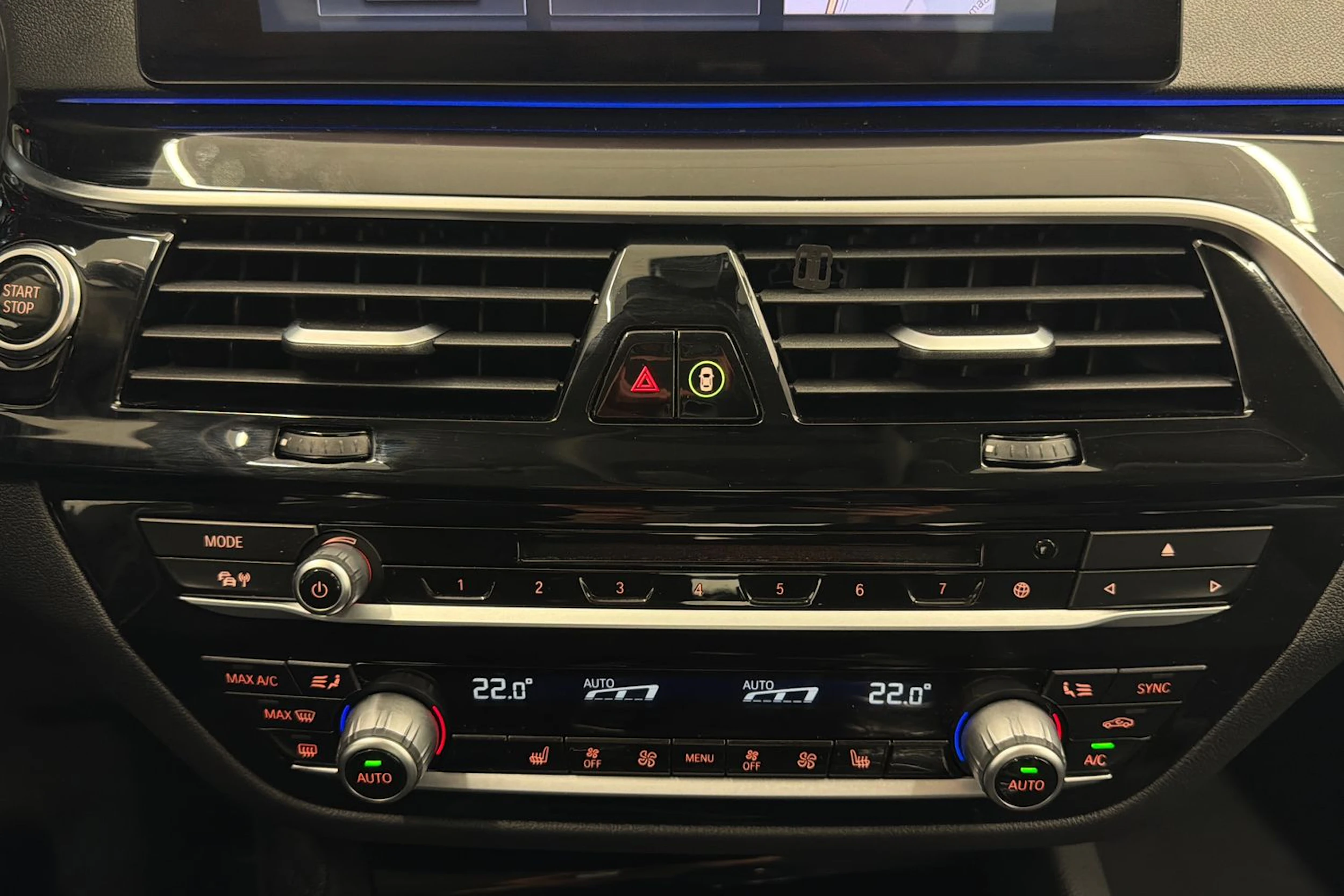 musta BMW 530 2019 kuva 25.