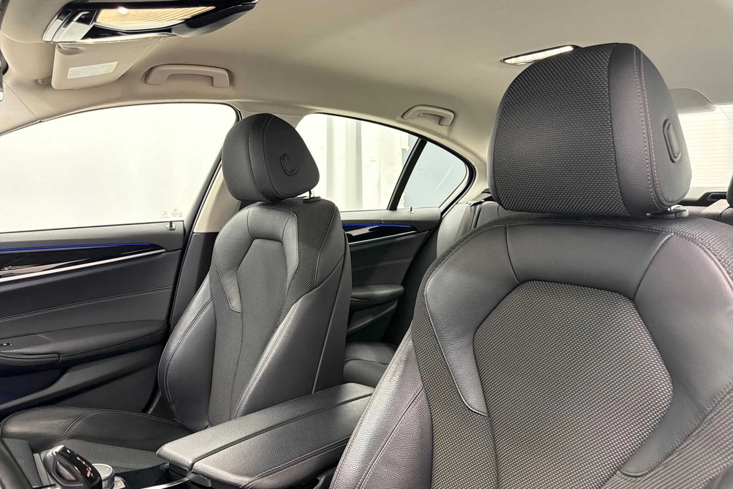 musta BMW 530 2019 kuva 26.