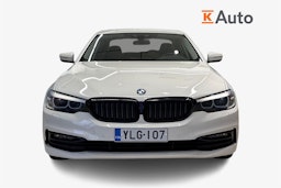 valkoinen BMW 530 2019 kuva 5.