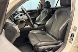 valkoinen BMW 530 2019 kuva 28.