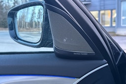 musta BMW 530 2019 kuva 4.